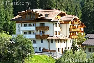 Gianna Hotel 4
